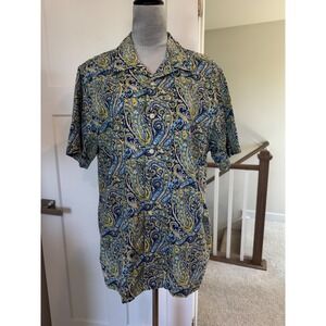 Cremieux Collection Mens Large Blue Yellow Paisley Cotton Camp Shirt Short
